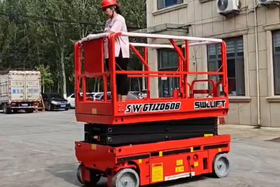 SWL-6-8m-scissor-lift-in-Mexico