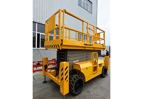 Electric off-road scissor lift - SWLLIFT