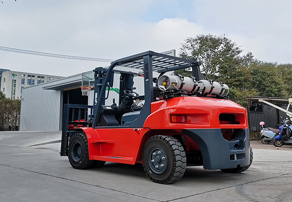 Red LPG forklift for sale