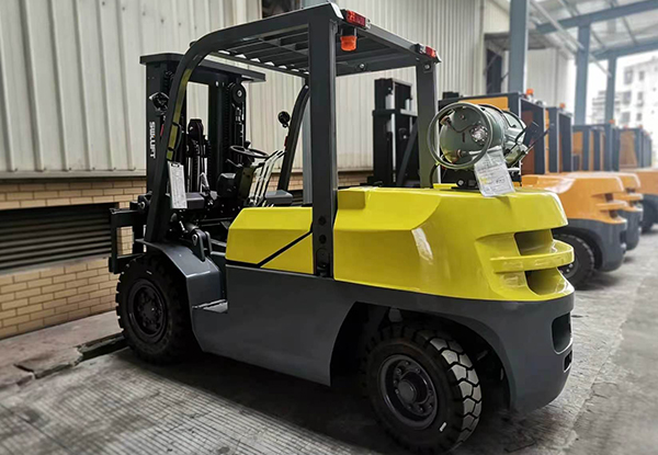 yellow LPG forklift for sale